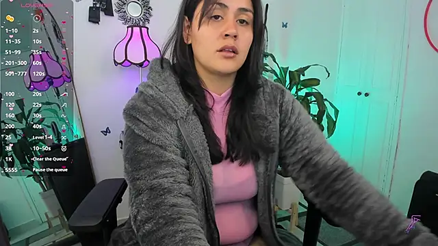 Snapshot of GretaX-X chatting on September 2025 11:24:01 AM GretaX-X online show from September 2025 11:24:01 AM