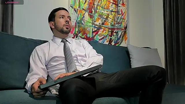 tommy raym0ndg online show from January 2025 07:05:01 PM