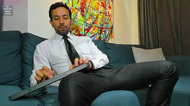 tommy raym0ndg online show from October 2025 07:47:02 PM