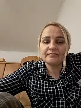 Malichkaanna30 online show from December 2024 01:11:02 PM