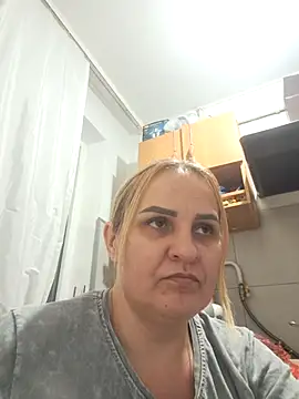 Malichkaanna30 online show from February 2026 04:49:02 PM