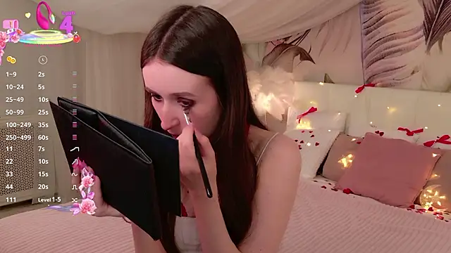 AliceLiddelle online show from February 2026 12:01:02 PM