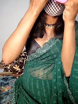 Snapshot of Raat_ki_rani_ chatting on February 2025 01:11:01 AM Raat ki rani  online show from February 2025 01:11:01 AM