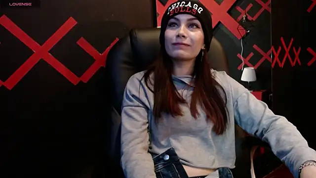  yuyi online show from February 2025 11:24:02 AM