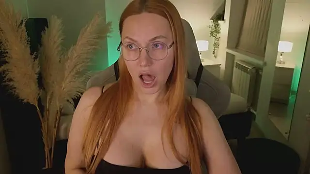 Snapshot of Love_Call chatting on February 2025 05:34:01 AM Love Call online show from February 2025 05:34:01 AM