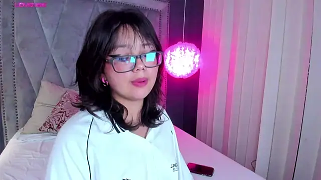 missy taylor  online show from February 2025 05:17:02 PM