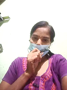 Snapshot of anusiya01 chatting on November 2025 04:57:02 PM anusiya01 online show from November 2025 04:57:02 PM