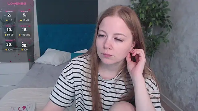 Snapshot of JennyyHot chatting on February 2026 07:42:02 AM JennyyHot online show from February 2026 07:42:02 AM