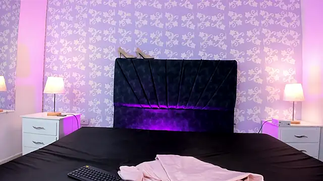 BritneySweet  online show from February 2026 04:09:01 AM