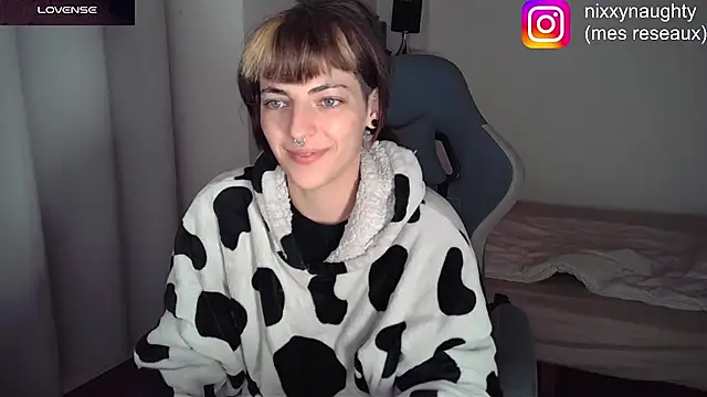Snapshot of Nixxy_naughty chatting on February 2025 08:14:02 PM Nixxy naughty online show from February 2025 08:14:02 PM