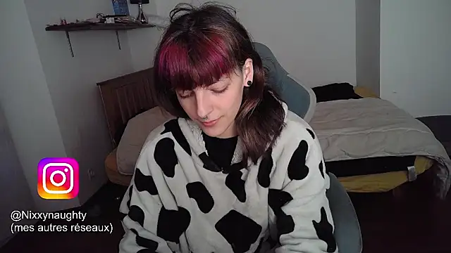 Snapshot of Nixxy_naughty chatting on March 2025 07:01:02 PM Nixxy naughty online show from March 2025 07:01:02 PM