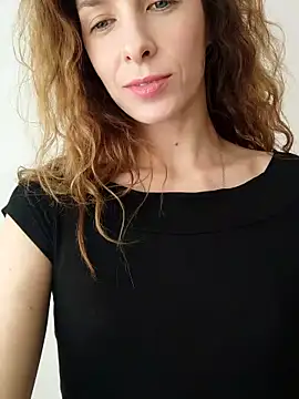 Snapshot of YourSuperModel chatting on October 2025 08:34:02 AM YourSuperModel online show from October 2025 08:34:02 AM