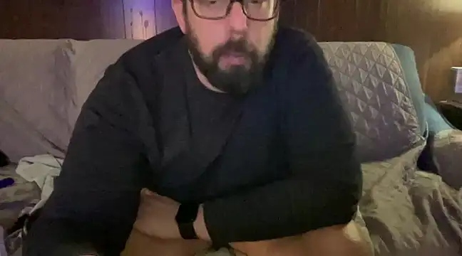 Snapshot of ThongerBBro chatting on December 2024 01:32:02 PM ThongerBBro online show from December 2024 01:32:02 PM