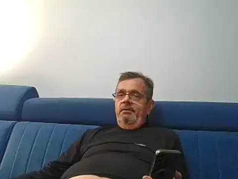 axecoman60 online show from February 2025 06:08:02 PM