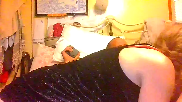 Snapshot of raybo715 chatting on June 2026 04:51:02 AM raybo715 online show from June 2026 04:51:02 AM