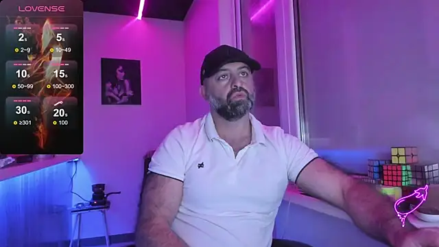 MAGABEAR077 online show from October 2025 09:29:01 AM