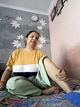 Kavya kapoor online show from March 2025 03:35:01 AM