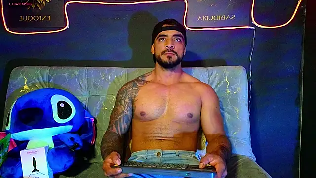 ERIC HARRISON online show from November 2025 10:15:02 PM