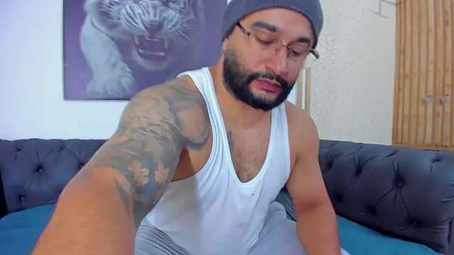 Luke  09 online show from February 2025 11:47:02 AM