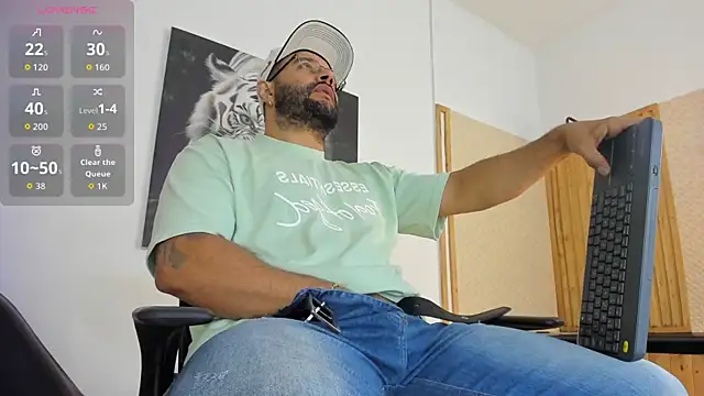 Luke  09 online show from September 2025 11:04:01 AM