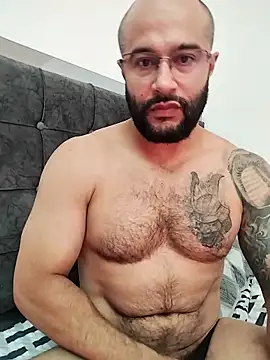 Luke  09 online show from November 2025 02:07:02 PM