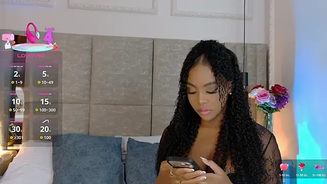 Lola King online show from April 2026 04:10:02 AM