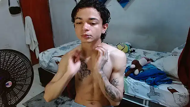 Lovebeng  online show from November 2025 06:09:02 PM