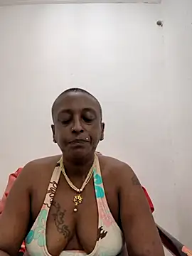 Snapshot of mamakarma1403 chatting on June 2026 03:35:02 PM mamakarma1403 online show from June 2026 03:35:02 PM