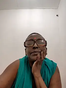 Snapshot of mamakarma1403 chatting on June 2026 12:55:02 PM mamakarma1403 online show from June 2026 12:55:02 PM