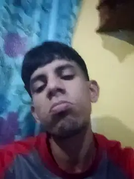 Snapshot of DecisivePimiento chatting on November 2025 03:29:02 AM DecisivePimiento online show from November 2025 03:29:02 AM