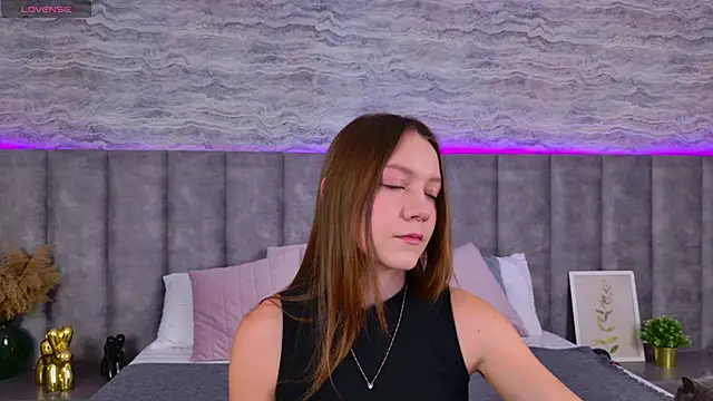 AliceBrayan online show from March 2025 05:10:02 AM