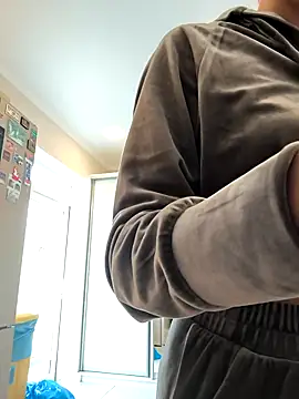 AliceBrayan online show from October 2025 05:05:01 AM