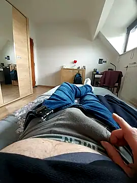 pascalino100 online show from March 2025 11:40:01 AM