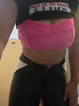 Snapshot of Gabizinhagirls chatting on March 2025 10:46:01 AM Gabizinhagirls online show from March 2025 10:46:01 AM