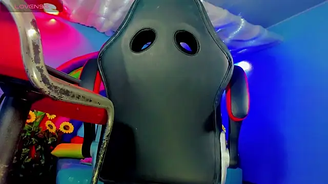 Snapshot of nicol_gill_ chatting on December 2024 11:58:01 AM nicol gill online show from December 2024 11:58:01 AM