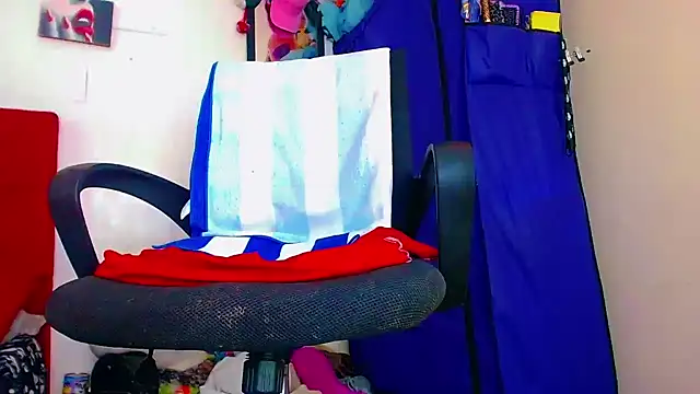 Snapshot of nicol_gill_ chatting on February 2025 12:50:01 PM nicol gill online show from February 2025 12:50:01 PM