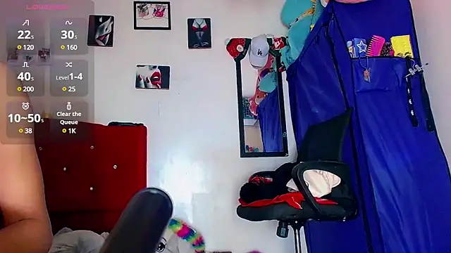 Snapshot of nicol_gill_ chatting on February 2025 01:40:01 PM nicol gill online show from February 2025 01:40:01 PM