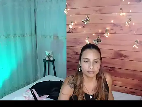 Snapshot of mykaelahoney chatting on March 2026 04:39:01 AM mykaelahoney online show from March 2026 04:39:01 AM
