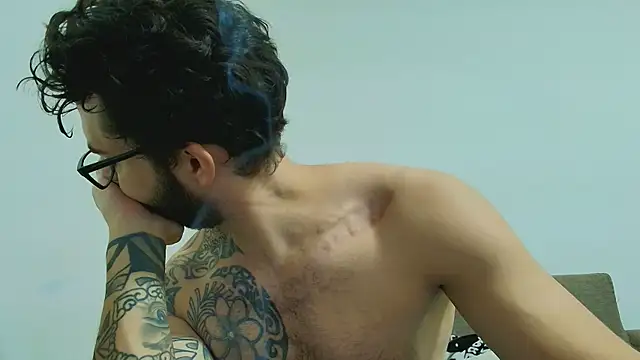 thomas gun online show from April 2026 02:22:02 AM