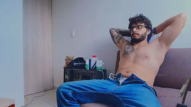 thomas gun online show from April 2026 07:17:02 PM