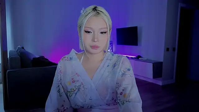 RileyMee online show from November 2025 03:23:01 AM