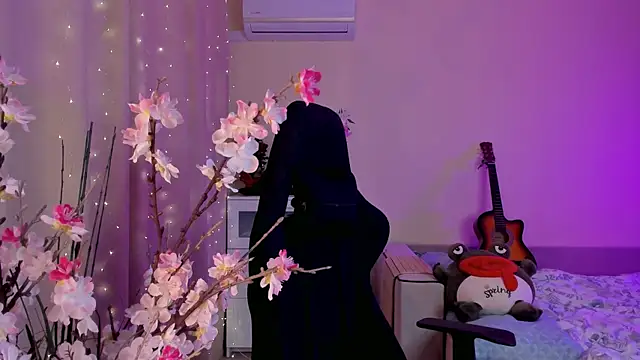 Diana Flower online show from March 2025 04:18:02 PM