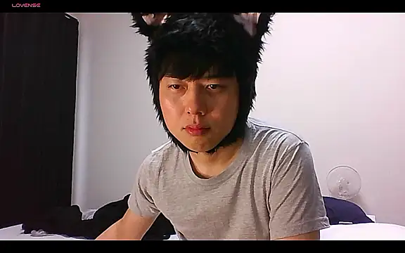 whitebriefboy online show from October 2025 03:29:02 AM