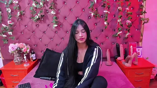 Mariana Prin online show from November 2025 02:33:02 AM