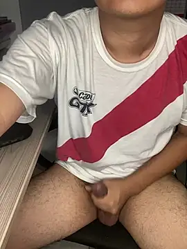 Snapshot of YouMikolins chatting on March 2025 12:10:02 AM YouMikolins online show from March 2025 12:10:02 AM