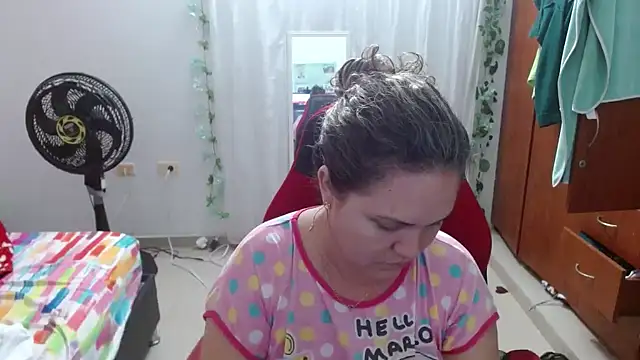 helenca43 online show from September 2025 10:17:01 AM