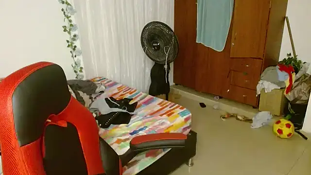 helenca43 online show from February 2026 10:48:01 AM