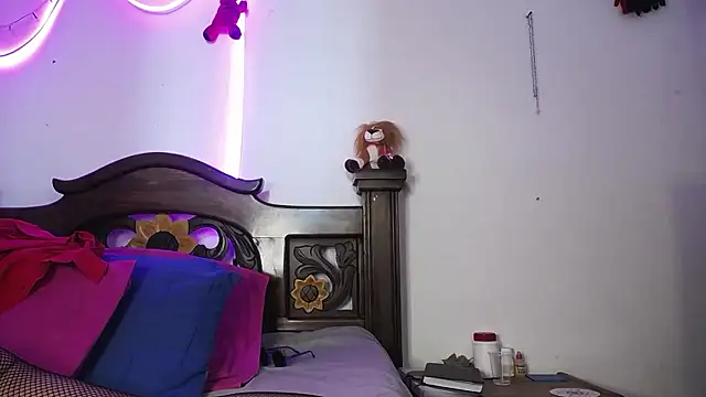 DominaLeona online show from December 2024 07:49:01 PM