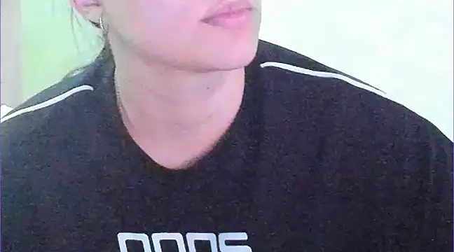 Snapshot of Luciluu20 chatting on January 2025 04:22:02 AM Luciluu20 online show from January 2025 04:22:02 AM