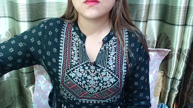 queen angelina online show from February 2026 10:54:02 PM